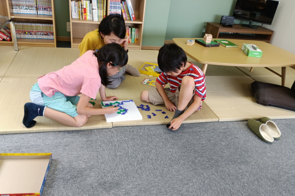 ひなたで過ごす様子